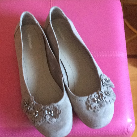 Flats - Picture 3 of 4